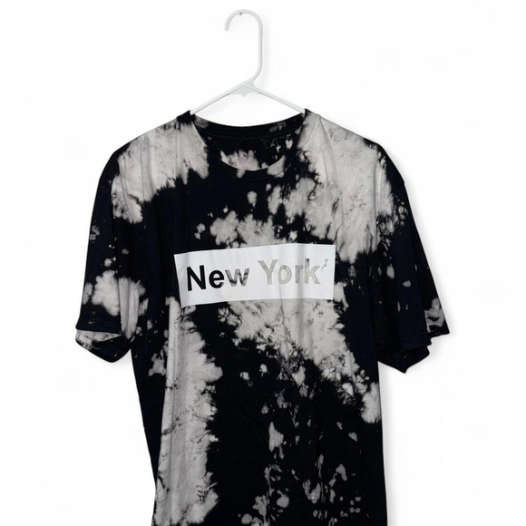 unbranded Other - Black and white tie dye New York City cotton shirt Size Large